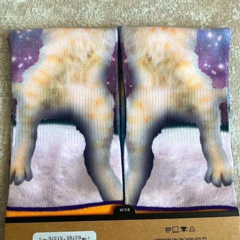 Brand New Set of 2 Pairs of Hallmark Toe of a Kind Crew Socks Kitties Space Cat
